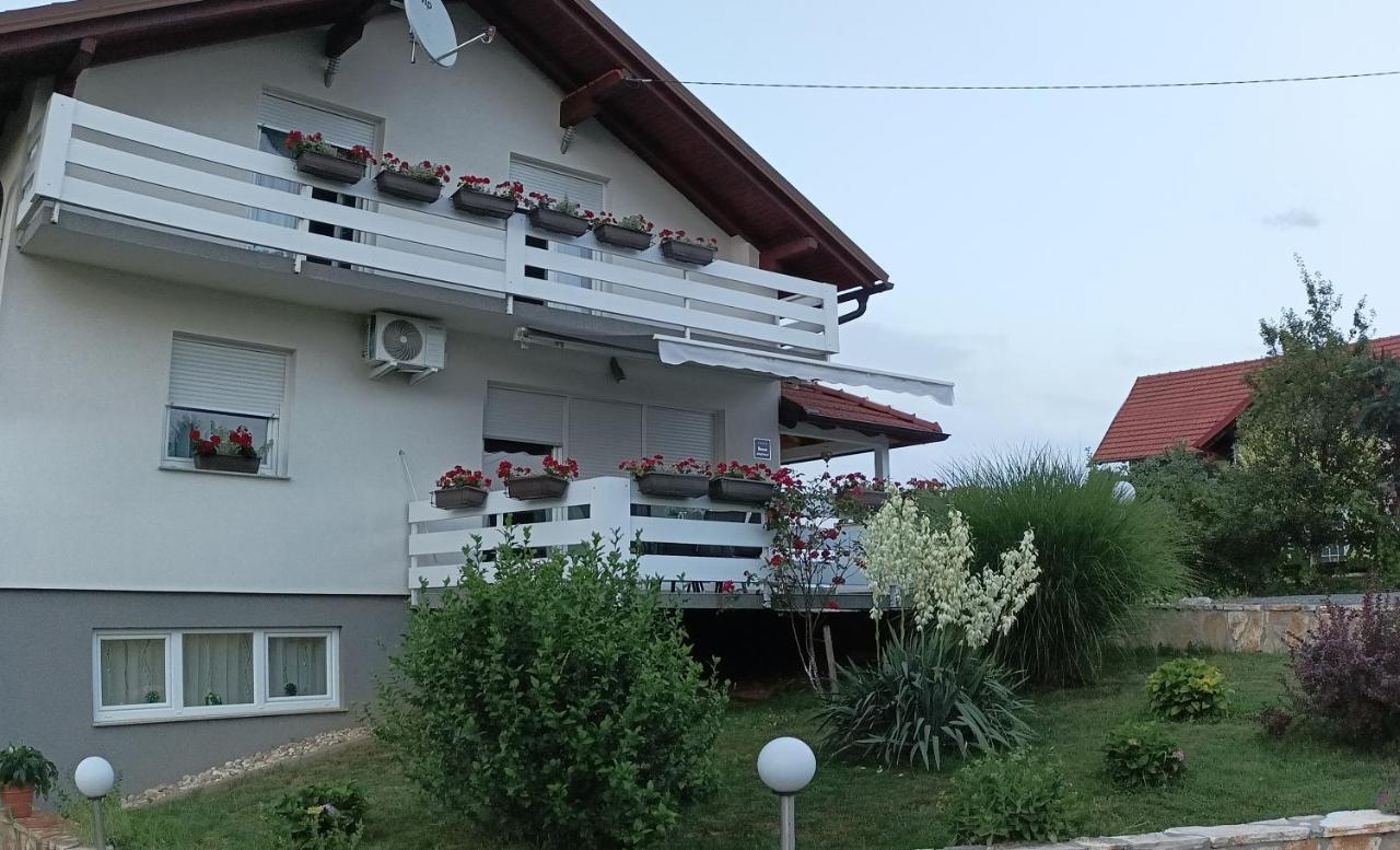 M&S&N Apartment Grabovac  Exterior photo